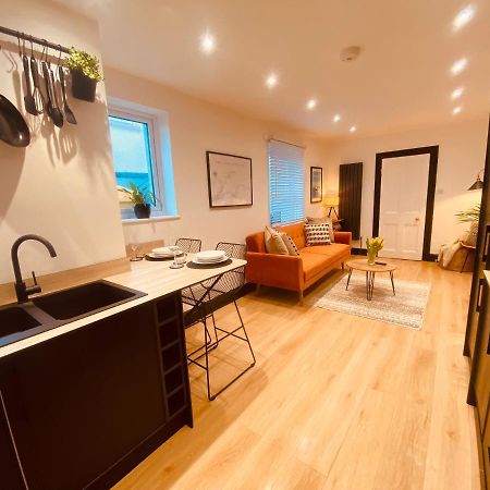 Apartment On The Hoe & Coastal Path With Free Parking Plymouth Exterior photo