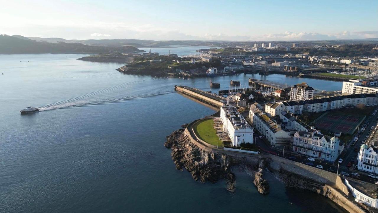 Apartment On The Hoe & Coastal Path With Free Parking Plymouth Exterior photo