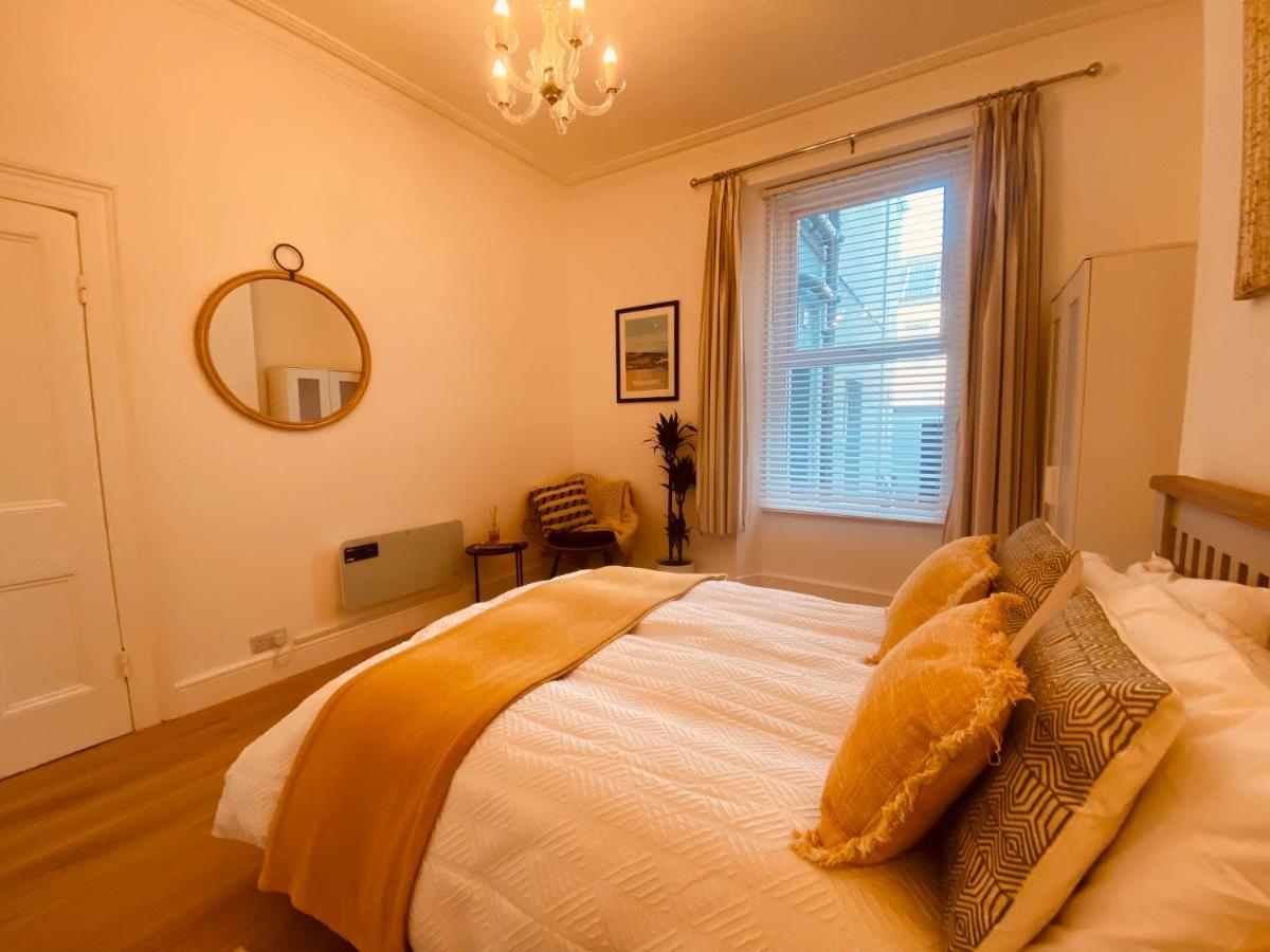 Apartment On The Hoe & Coastal Path With Free Parking Plymouth Exterior photo